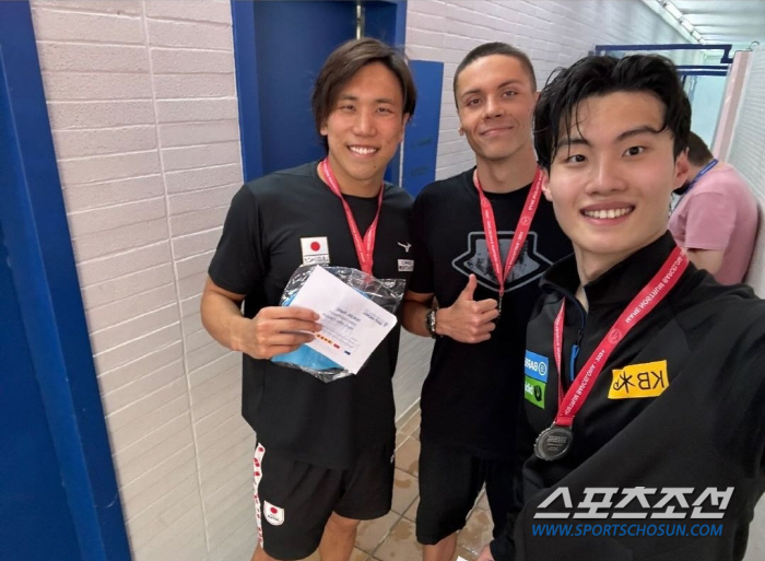 "아깝다!" 황선우,자유형200m '라이벌'포포비치에 0.94초차 2위[…