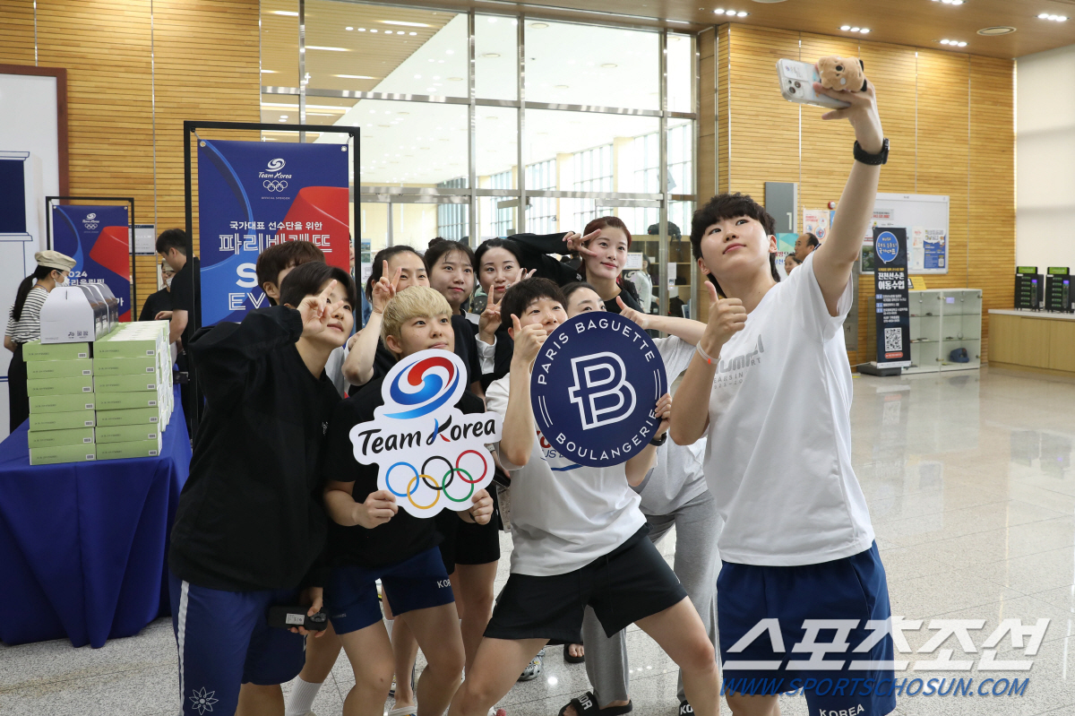 "파리올림픽 현장서 메달 축하케이크 배송" 파리바게트,팀코리아 후원협약