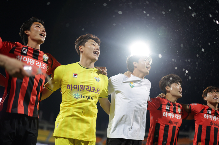 강원→수원FC 선두권 경쟁 가세, 이 판국에 '현대가+경북 더비' 빅뱅……