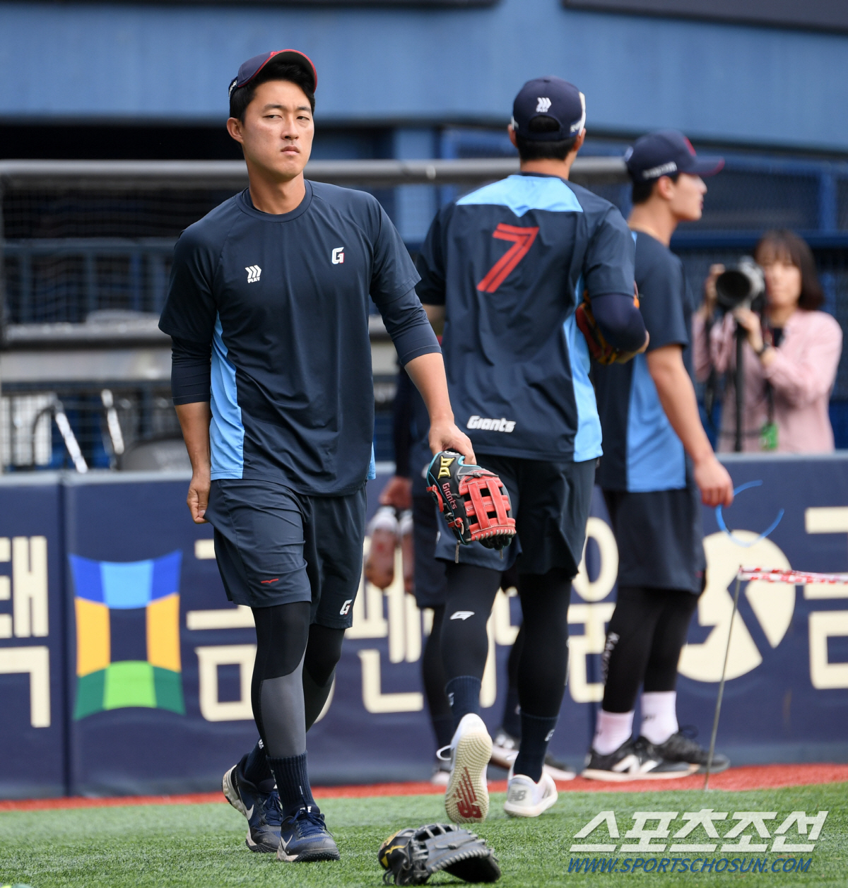 좌투수인데? '타율 0.170' 50억 FA, 명예회복 가능할까. 9일만…