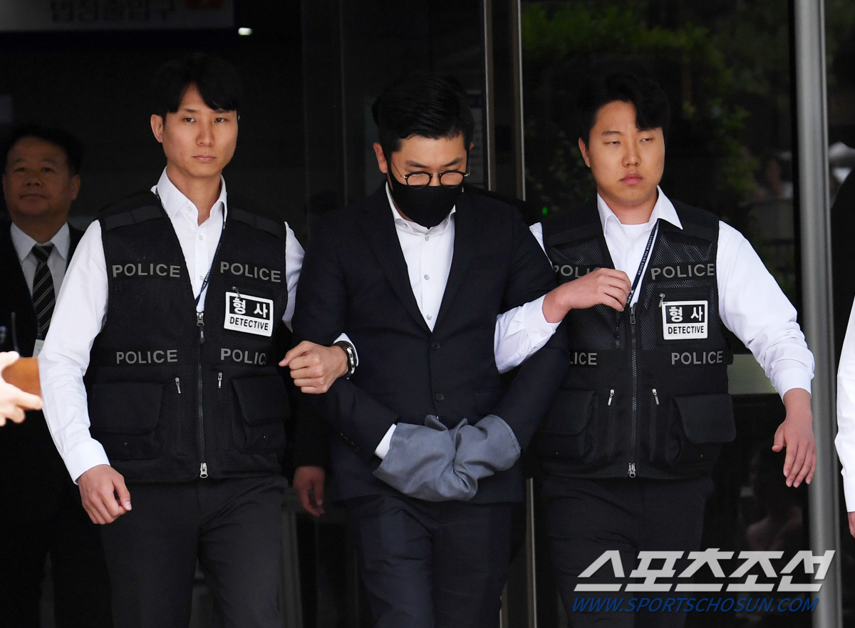 [종합] 김호중, 결국 '음주운전' 혐의 추가…31일 오전 검찰 송치