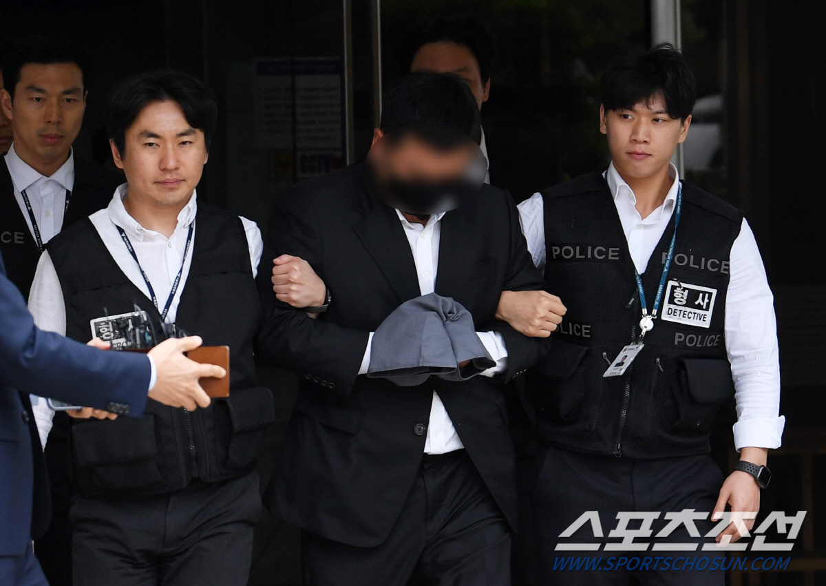 [종합] 김호중, 결국 '음주운전' 혐의 추가…31일 오전 검찰 송치