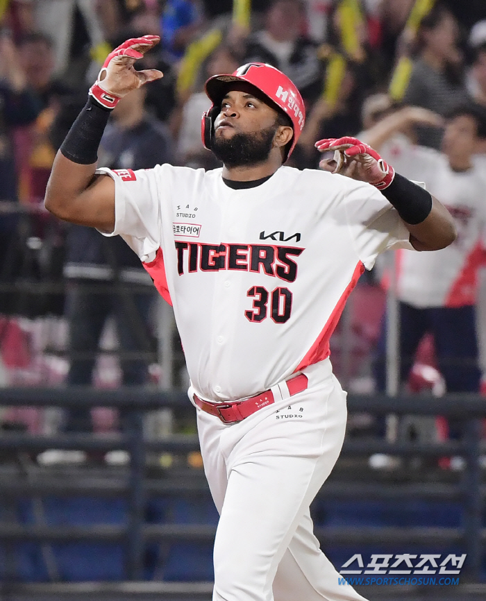 10G .156→교체설→5안타 '무력시위', KBO 데뷔 후 최다 안타 …