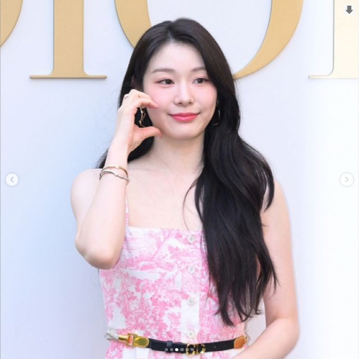 [SCin스타] 화질 깨져도…'퀸연아' 미모 어디 안가! 김연아 사진 업…
