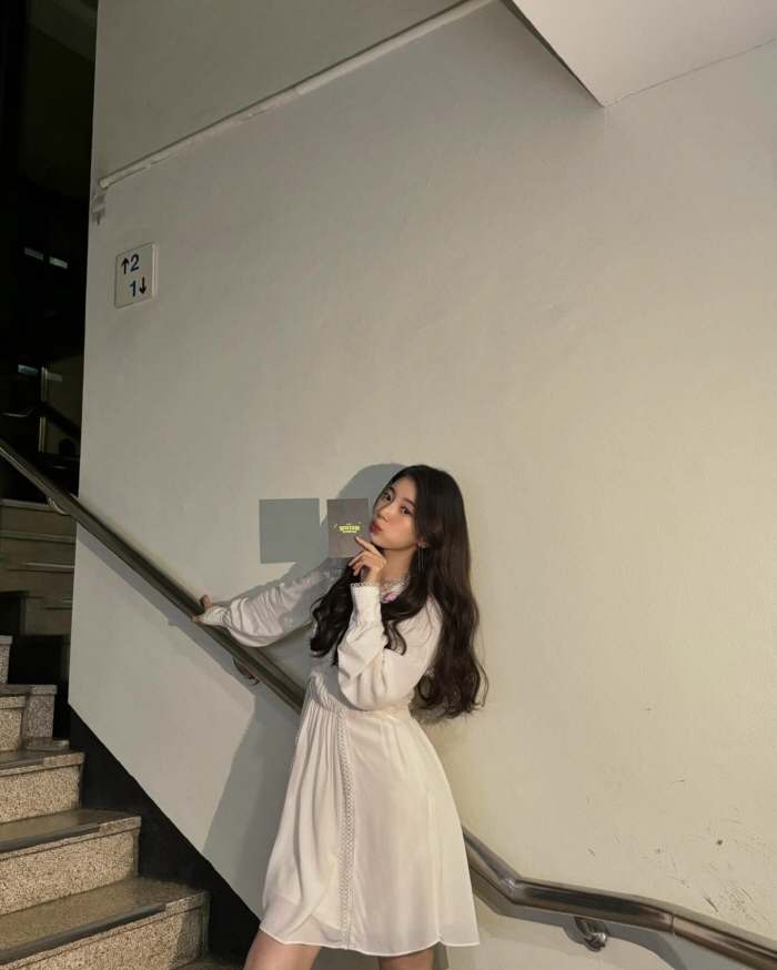 [SCin스타] 수지X박보검 '뮤직뱅크 계단' 앞 커플샷 공개 "만날 때…
