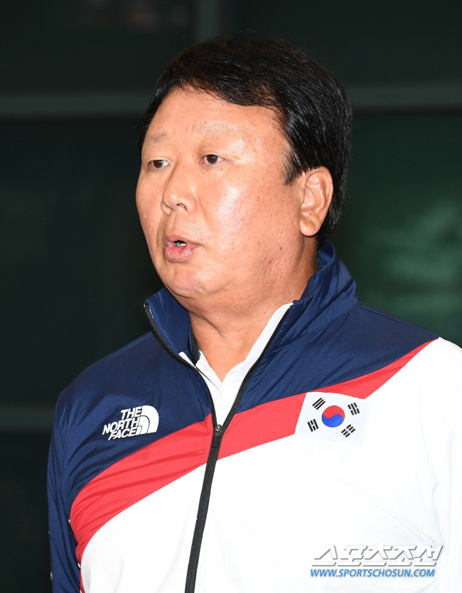 도대체 최유력 후보만 몇 번째...감독 SUN, 언제 다시 떠오를 수 있…