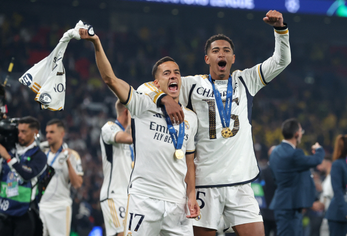 '통산 15번째 UCL 우승' 레알, 아직 한 발 남았다...'2300억…