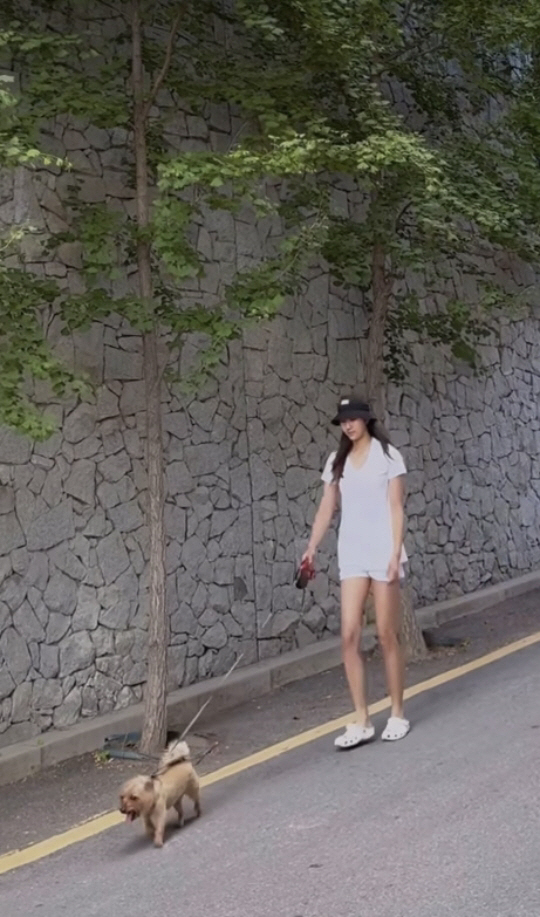 전미라♥윤종신 딸, 15세라고는 믿기 힘든 기럭지 "몸이 점점 운동선수.…