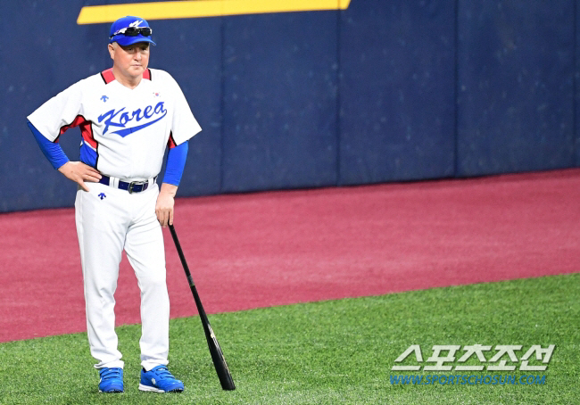 '3년 총액 20억원' 김경문 감독, 한화 사령탑 최종 선임…"팀 전력 …