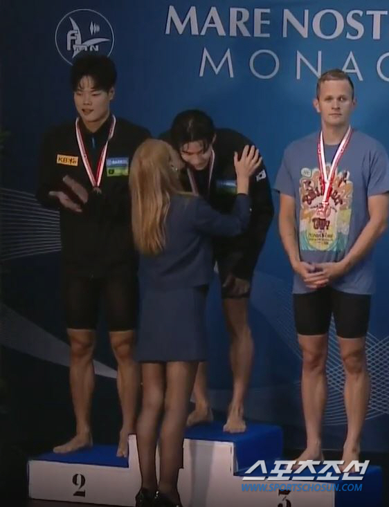 "파리행 金빛 마무리" 황선우X이호준 자유형200m 1-2위...수질논란…