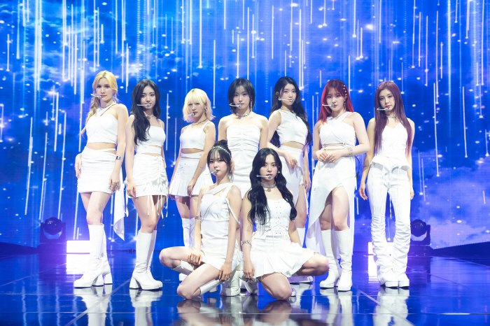 케플러, 9인 완전체 마지막 "저희와 팬들에게 의미 있는 앨범"