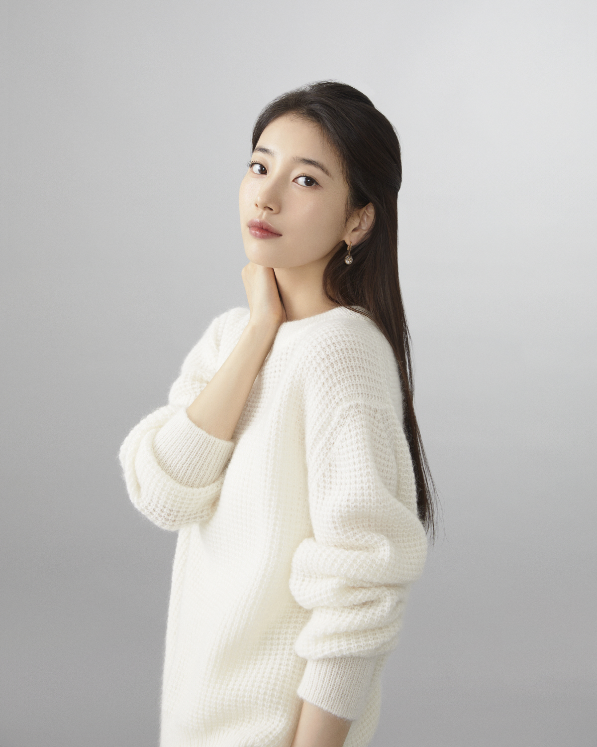 [인터뷰③] 수지 "수지로 사는 기분? 수지 맞은 기분이죠"('원더랜드'…