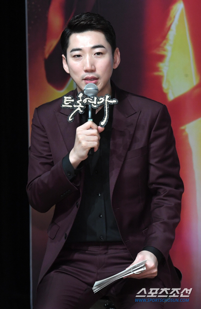 [공식]영기, 김호중 소속사와 결별…"초창기 멤버라 아쉽지만"(전문)