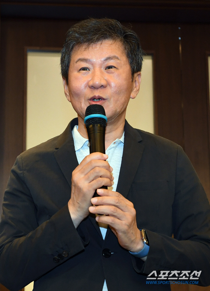 'A대표팀 감독 공석→4선 향한 사전포석' 정몽규 대한축구협회장, 각종 …
