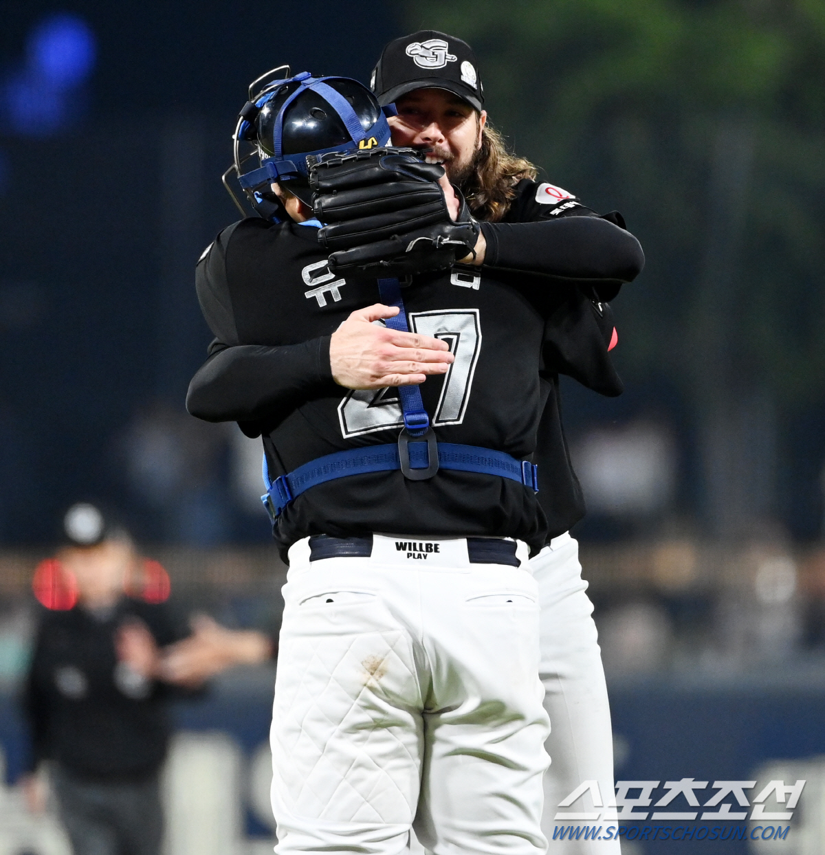 724일만에 무4사구 완봉승! '인생투' 롯데 윌커슨, KBO 역사에 이…