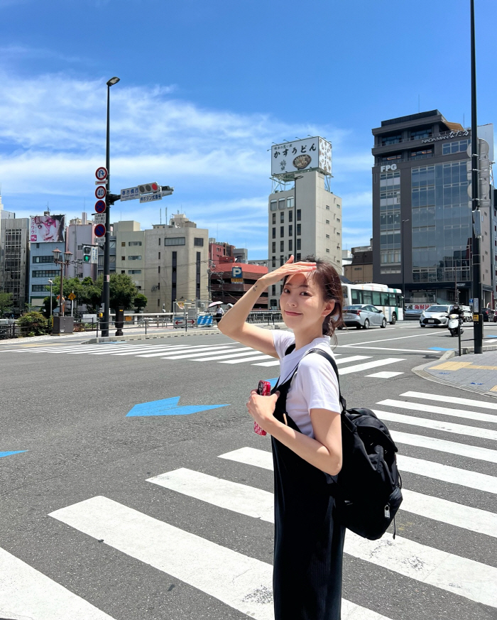[SCin스타] 햇살에 절로 감기는 눈! 곽민정, '♥문성곤'과 후쿠오카…