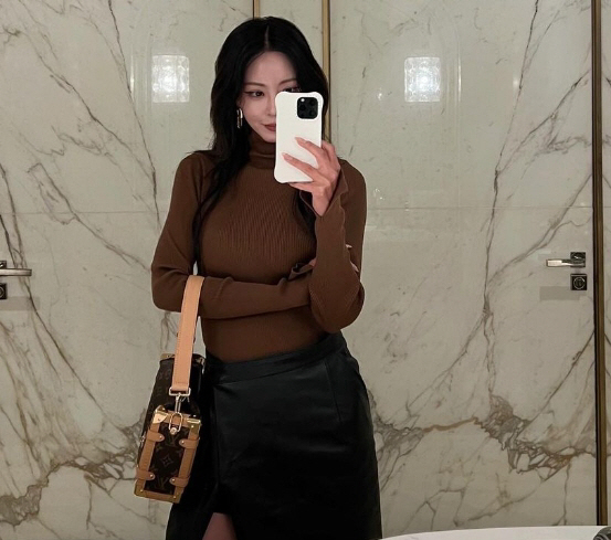'10살 연하♥' 한예슬, 역시 '비주얼 부부' 답네…신혼여행서 화보 찍…