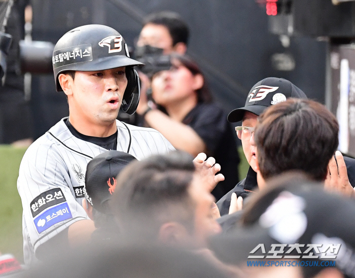 '17안타 12득점' 메가 이글스포 폭발…'김경문호' 한화, KT에 10…