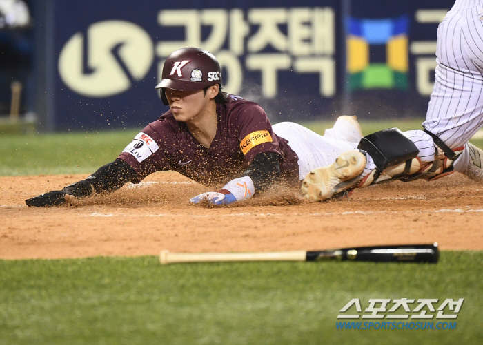 1위와 반게임차다. 8회말 문성주 역전타, LG 4대2 역전승, 키움전 …