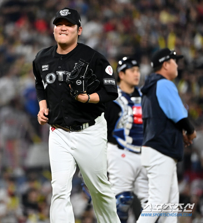 '윤동희 3안타 4타점+한현희 역투' 롯데, KIA 9:3 격파 '위닝 …