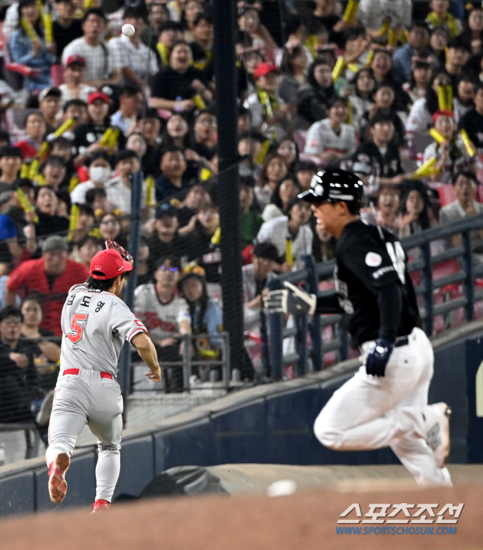 '윤동희 3안타 4타점+한현희 역투' 롯데, KIA 9:3 격파 '위닝 …