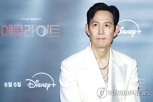 이정재 '애콜라이트'에 美 언론은 호평…시청자 평점은 저조