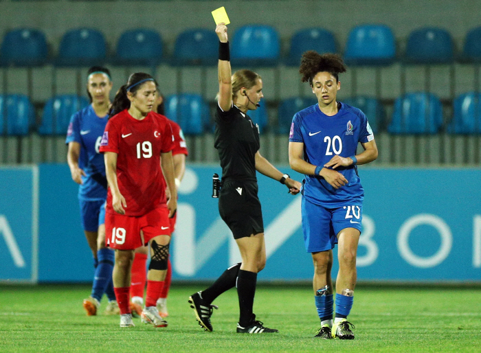 "VAR 없애면 오심 100개 증가" 폐지 목소리 커지는 가운데 PL '…