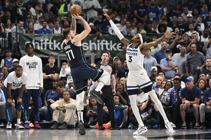돈치치 평균 35점. 역대 최고접전, 댈러스 역사적 업셋. NBA 파이널…