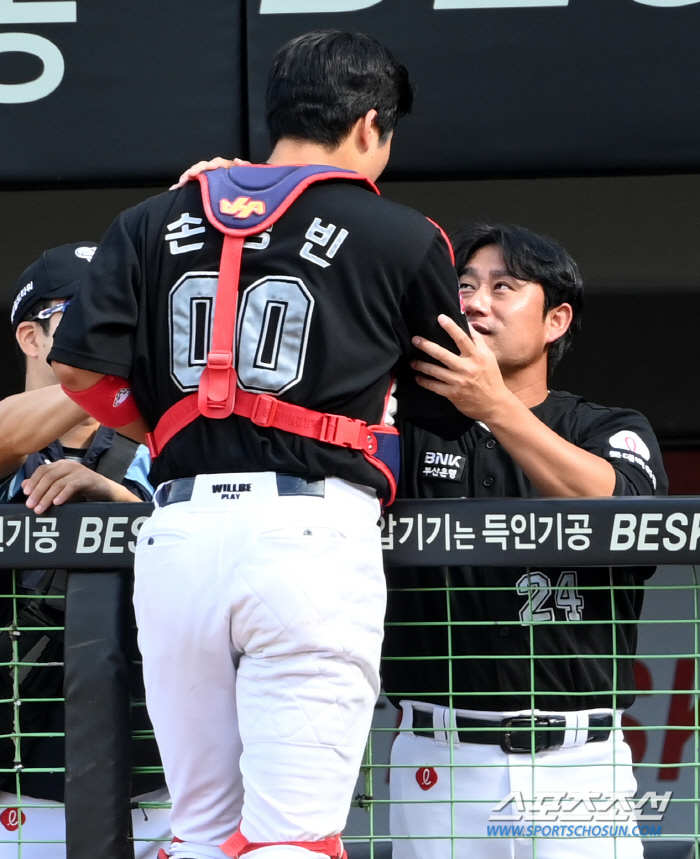 성빈아 수고 많다! 최선 다한 후배에 애정 가득 눈빛, 이렇게 다정해도 …