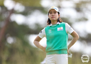 박민지, '4연패 도전' 첫날부터 맹타…