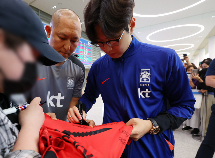 '개선장군' 김도훈 임시감독, 중국전도 '이기는 축구' 예고 → "즐거움…