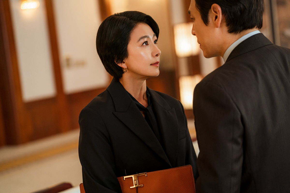 [공식] 국무총리 설경구VS경제부총리 김희애의 연기 대격돌! 넷플릭스 '…