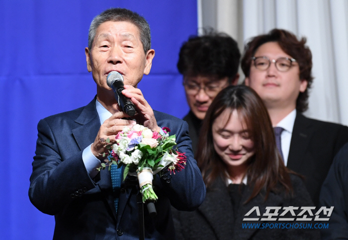 '최강야구' 캡틴 박용택과 이승엽 감독의 만남, 꿈의1000만 관중 가능…