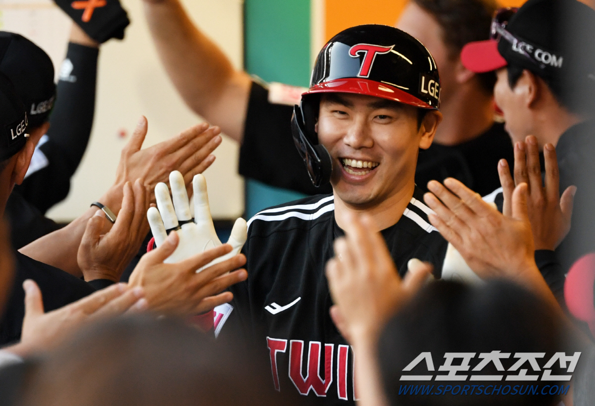 '홍창기 동점-김현수 역전타. 7회 2사후 폭풍 6안타-6득점' 1:0→…