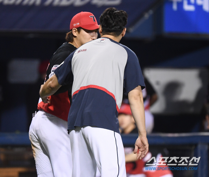 "라모스 잘못 미안합니다" 두산 수석코치-주장, 왜 KIA에 사과했나 […