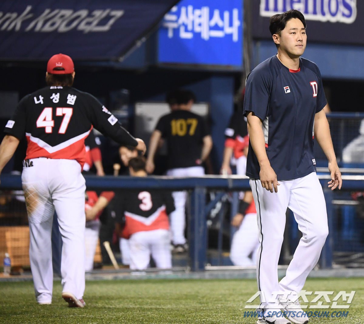 "라모스 잘못 미안합니다" 두산 수석코치-주장, 왜 KIA에 사과했나 […