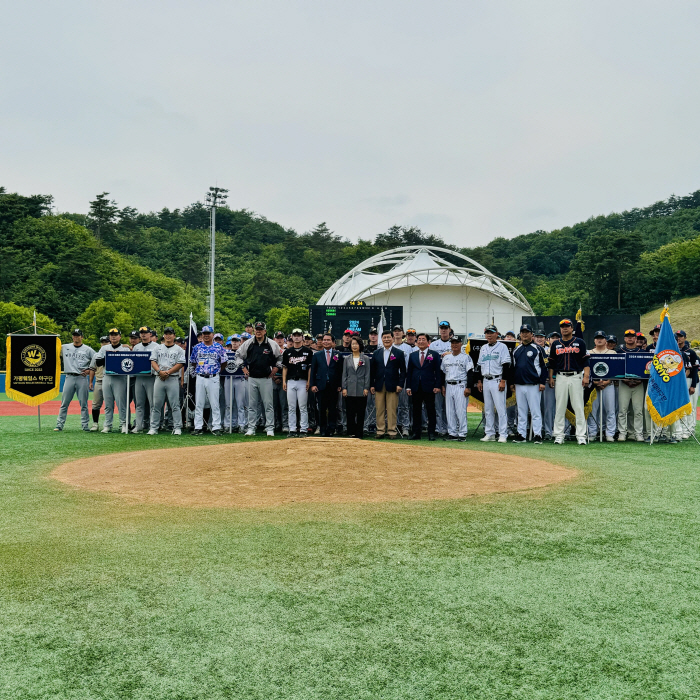 가평웨일스, 디펜딩챔피언 잡고 KBO 드림컵 결승 선착…강우콜드승