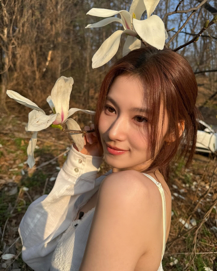 사나, '냉터뷰'MC 성공적 마무리…"눈물날 줄 몰랐는데 나도 모르게"