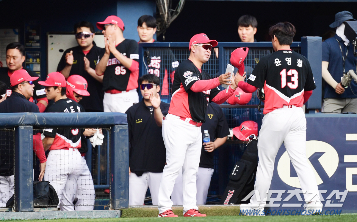 "전반기 5승만 일단 하자" KIA '선발 막내'의 1차 목표 조기 달성…