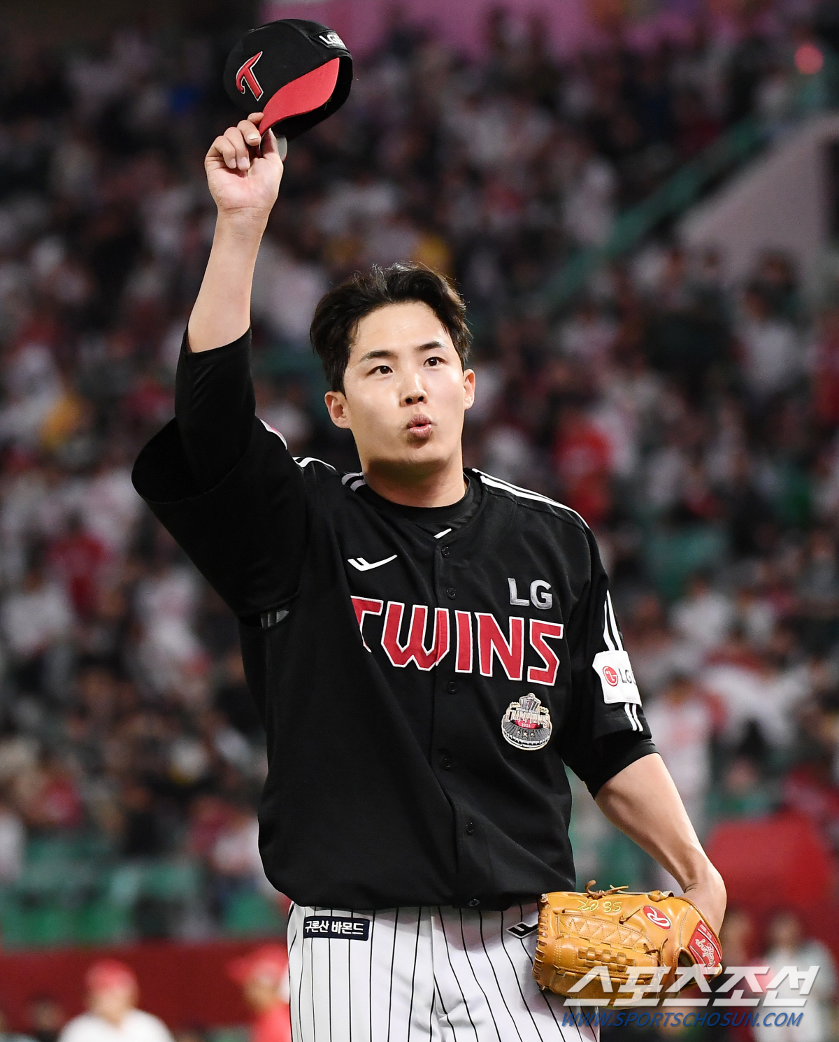 패승승승승패. 하필 50억 FA 대체 선발 날만 두번 졌네... 1위 오…