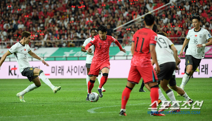 "오늘도 3-0으로 이겨!" 中비매너 야유→'패기만만'캡틴 SON의 의미…