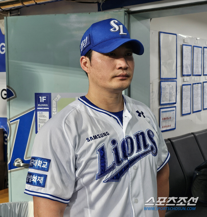 42세에도 구원 1위…끝판왕은 '23살 차이' 후배들과 어떻게 소통할까 …
