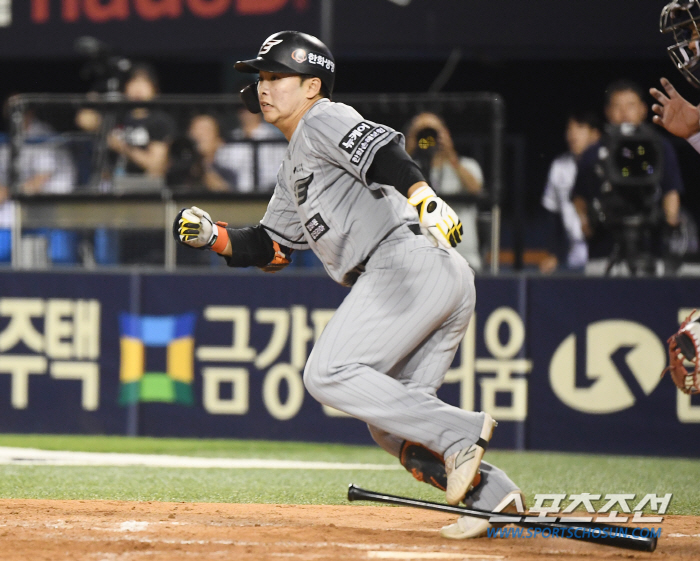 이게 901승 백전노장 지략…"지든 이기든 끝내야 한다" 대타→1B1S에…