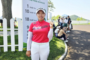 'JLPGA 최연소 제패' 국가대표 이효송, 
