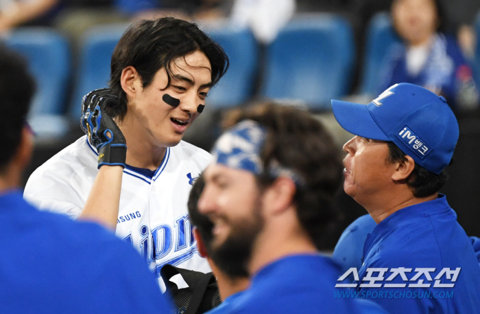 '포효한 이병규 수석' 한방에 경기 뒤집은 구자욱도 포효했다...라팍 달…