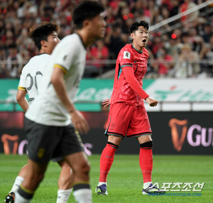 "SON 토트넘서 9년간 그 어떤 우승도 없어" → 국내 인터뷰 소개한 …