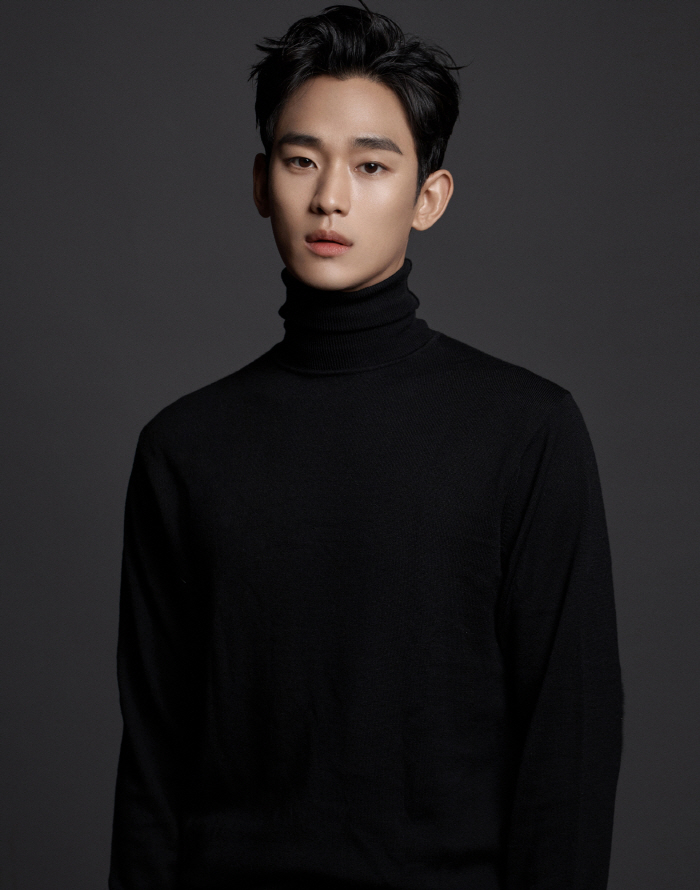 글로벌=김수현..팬미팅 전석 매진 행렬→일본 팬클럽 5배↑
