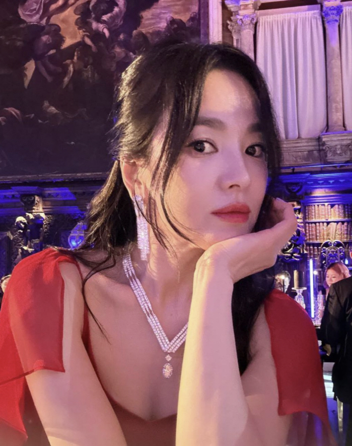 송혜교, 황홀한 아름다움..이정도면 대한민국의 자랑