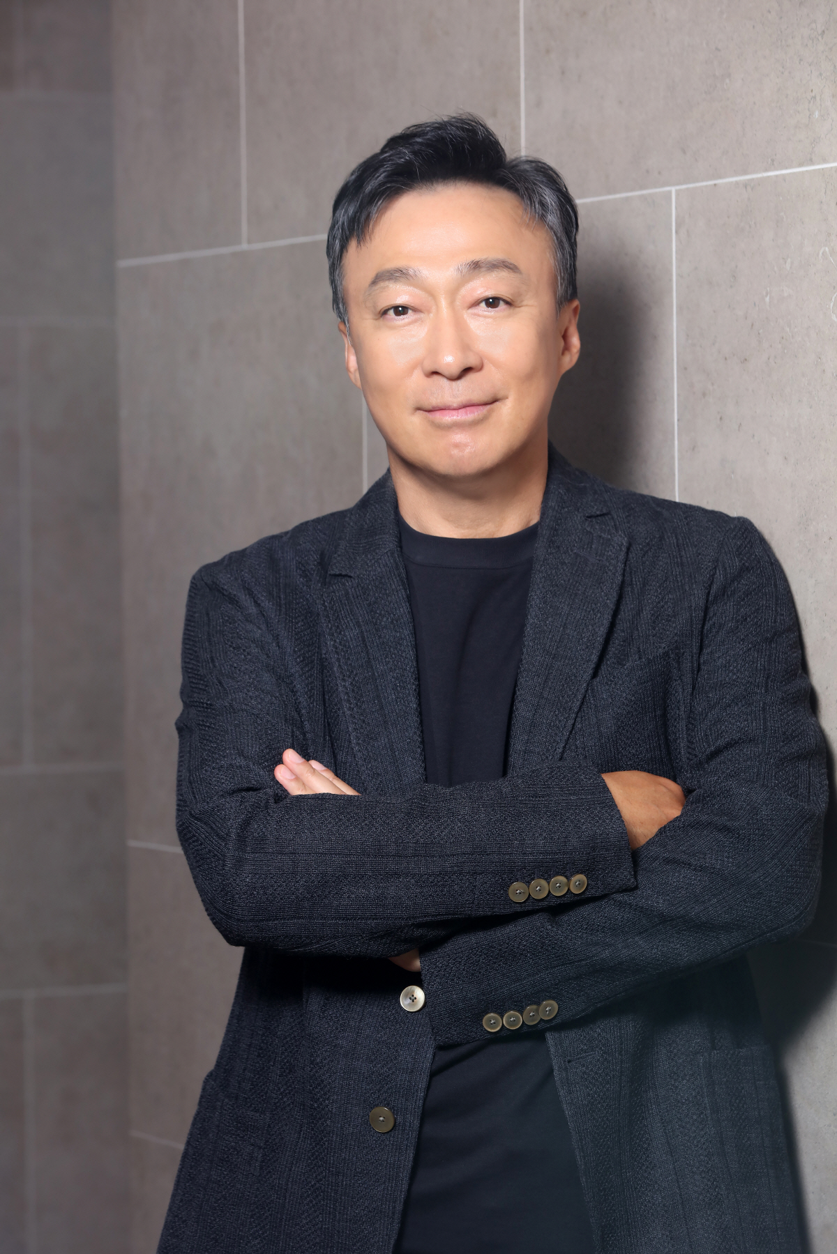 [인터뷰①] '핸섬가이즈' 이성민 "노출신? 속살 하얀 편인데, 찍으면서…
