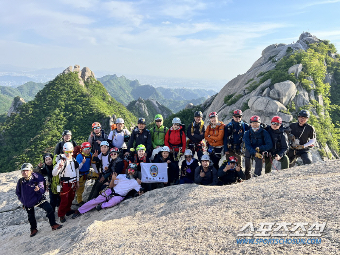 "韓알피니즘X안전산악교육의 요람"한국등산학교 빛나는 50주년,정규반100…